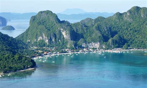 Car Rental in El Nido .